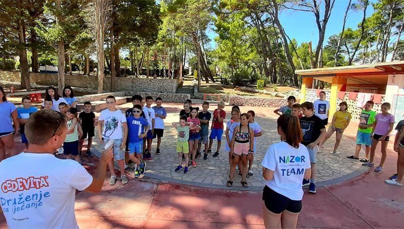 Hostel Zlatokrila 25